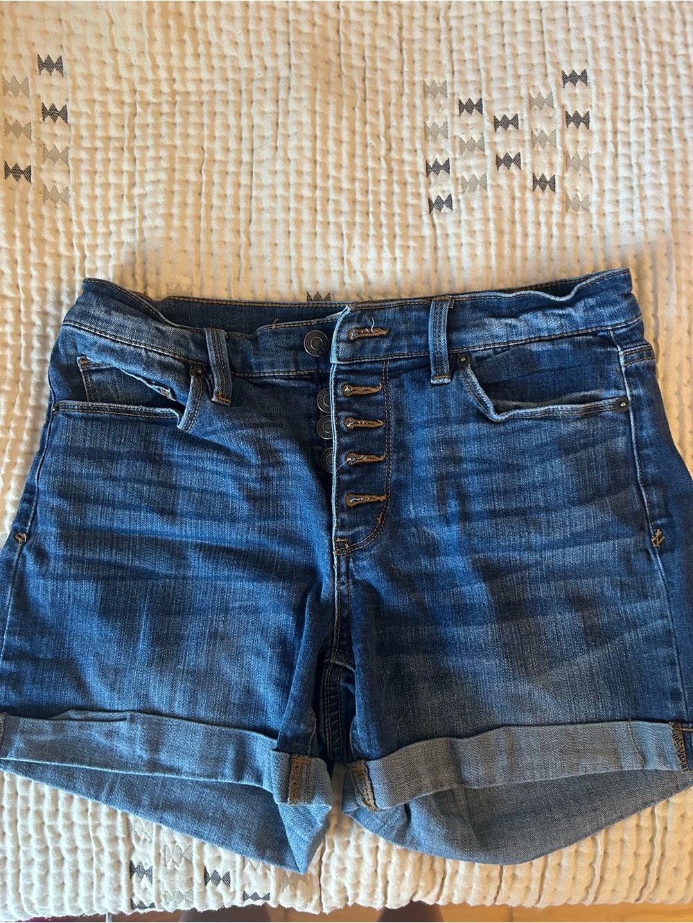 Mudd Juniors Medium Blue Rolled Cuff Denim Shorts